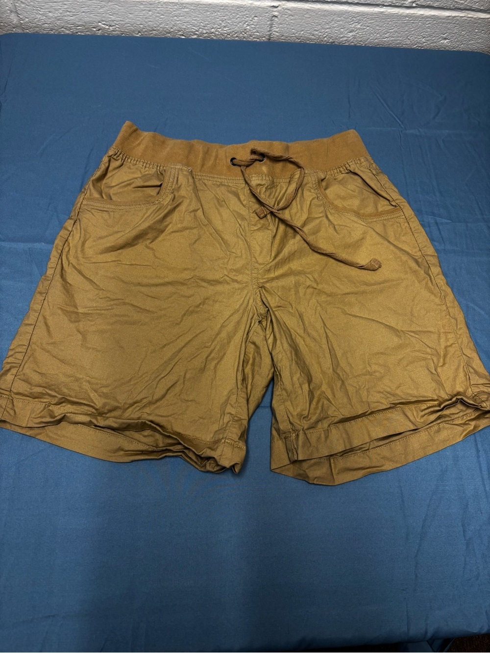 Laura Scott Khaki Long Shorts Women’s M Oversized Fit Cotton Stretch